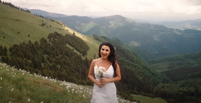 Captură video: Youtube