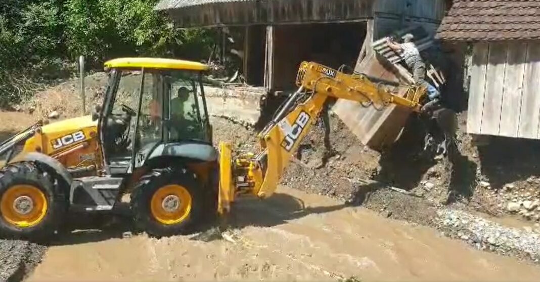 Captură video/Apele Române