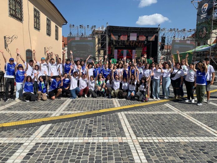 Sursă foto: Facebook/Voluntariat Brașov Sursă foto: Facebook/Voluntariat Brașov