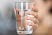 Substanța cancerigena din apa de robinet care e de trei ori mai periculoasă pentru copii decât pentru adulți