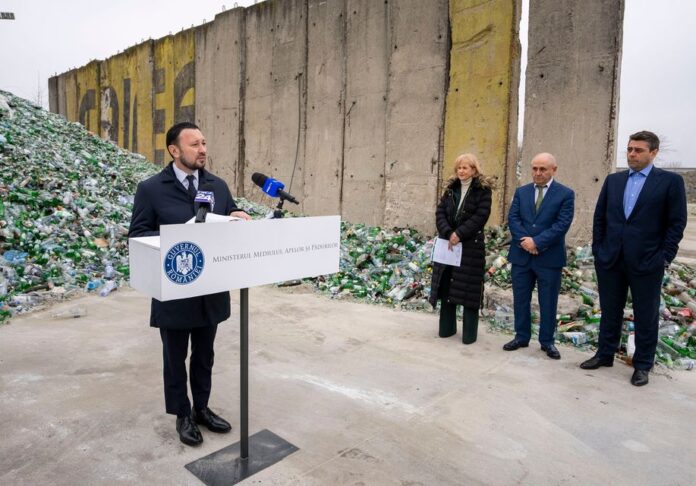 Sursă foto: Facebook/Mircea Fechet