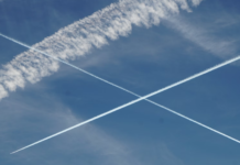 Particulele din avioane devin mai reactive după ce ajung în atmosferă. Ce înseamnă pentru sănătatea oamenilor