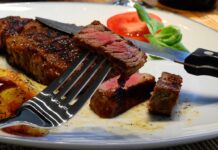 Consum zilnic de carne, asociat cu șanse mai mari de a ajunge la 100 de ani Foto: Pixabay