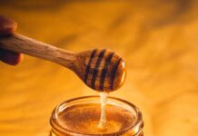 Ce scrie pe borcanul de miere din iunie 2026 și de ce contează