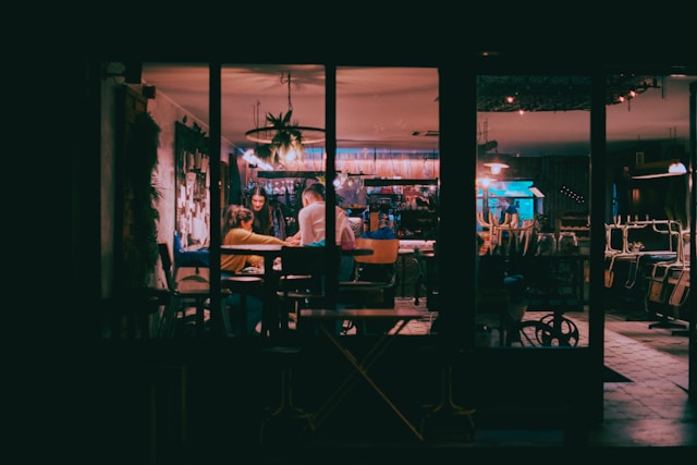 Restaurant noaptea