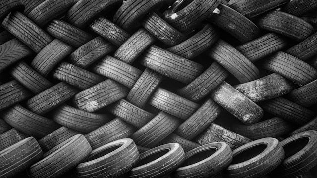 Anvelope - Foto Imthaz Ahamed Unsplash