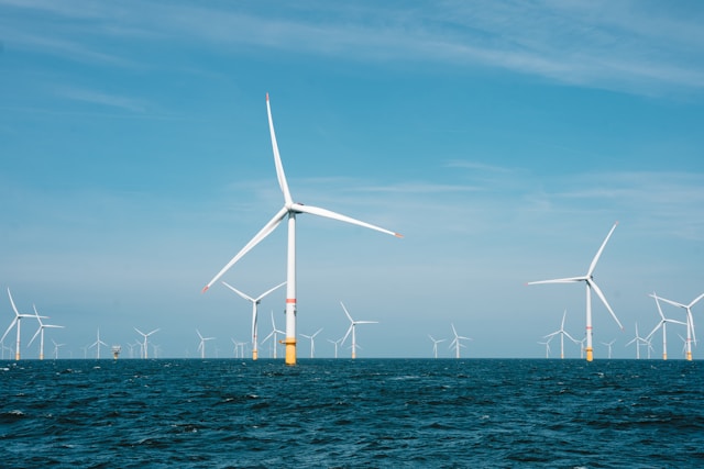Turbine eoline offshore - Foto Jesse De Meulenaere Unsplah