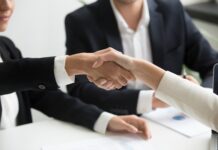 Franța schimbă achizițiile publice: mediul devine obligatoriu, iar prețul nu mai poate decide singur