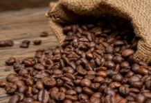 Cafeaua Robusta nu este „salvarea climatică” promisă. Căldura o ajută, seceta o poate învinge