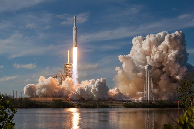 Impactul bazelor de lansare asupra faunei și cazul Whalers Way, 24 septembrie 2026 - Foto SpaceX - Unsplash Lansare racheta SpaceX