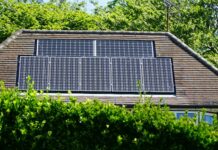 Poți produce energie într-un loc și să plătești factura din altă parte? Noile reguli pentru prosumatori schimbă jocul
