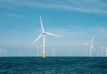 România scoate la concesiune primele perimetre eoliene din Marea Neagră