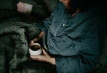 Cafea înainte de somn: 400 mg de cofeină pot afecta noaptea chiar dacă sunt consumate cu 12 ore mai devreme